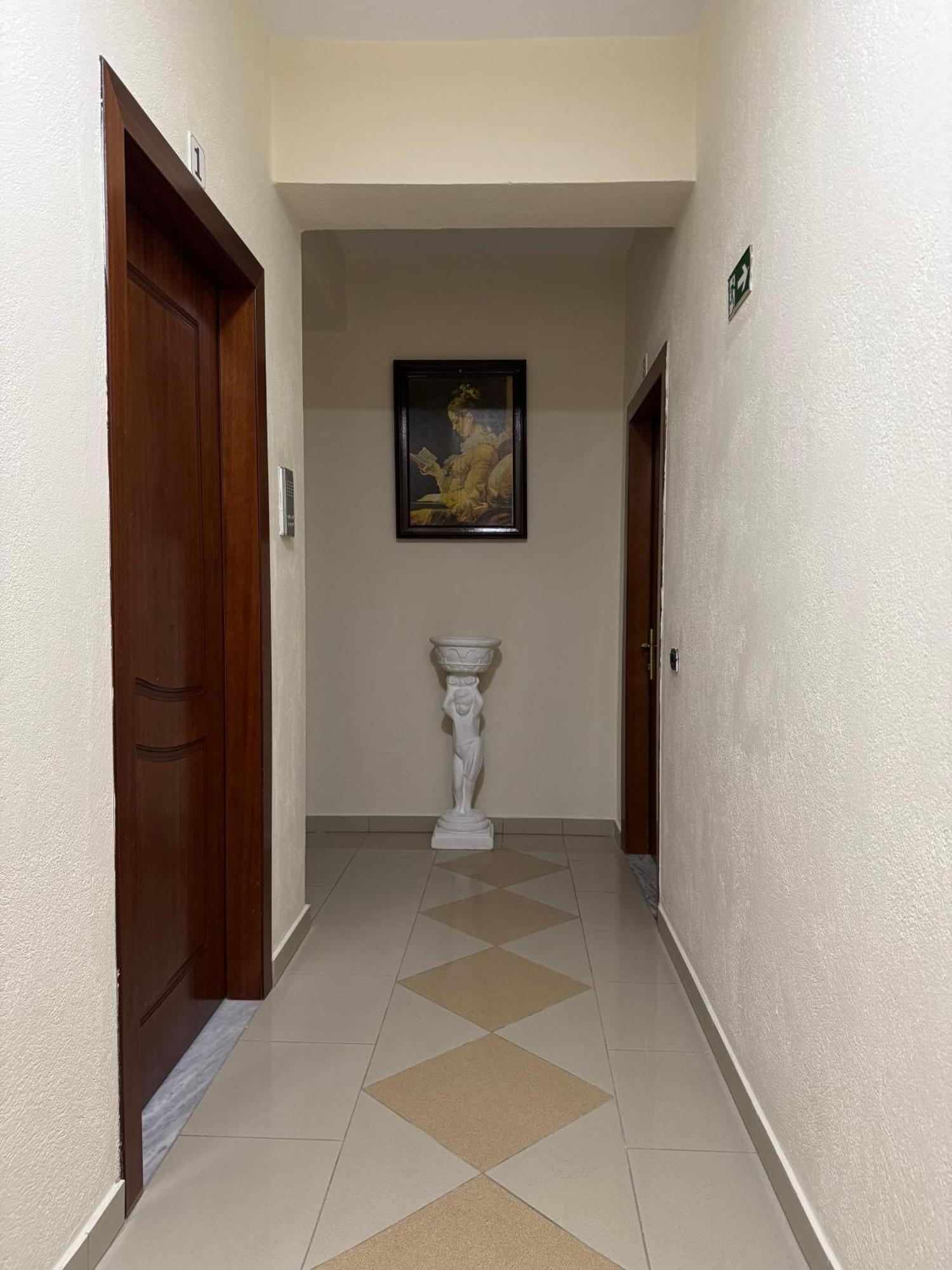 Hotel Restorant Leza Lin Экстерьер фото